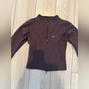 437 Women's Brown Zip-Up Sweater